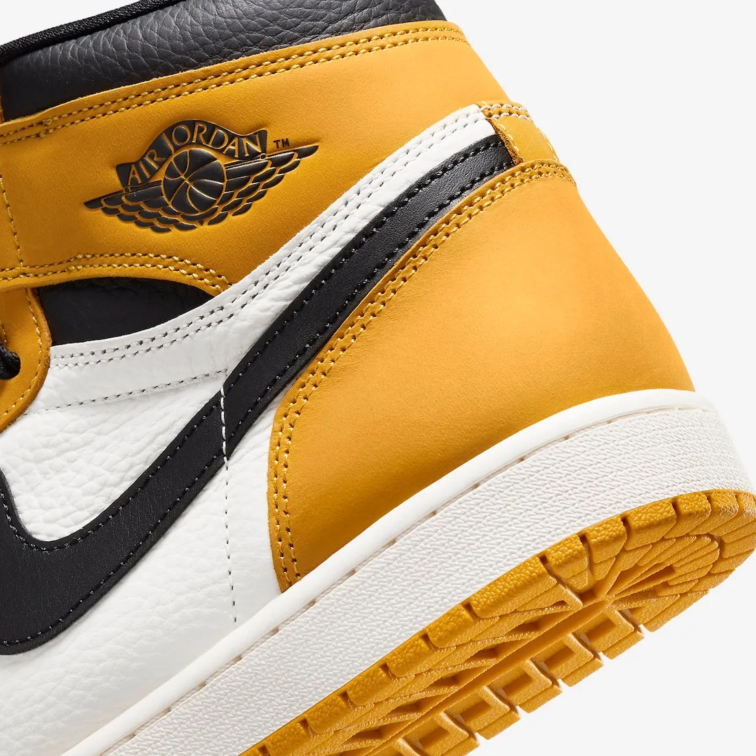 Air Jordan 1 High OG Yellow Ochre Black White Sail DZ5485-701