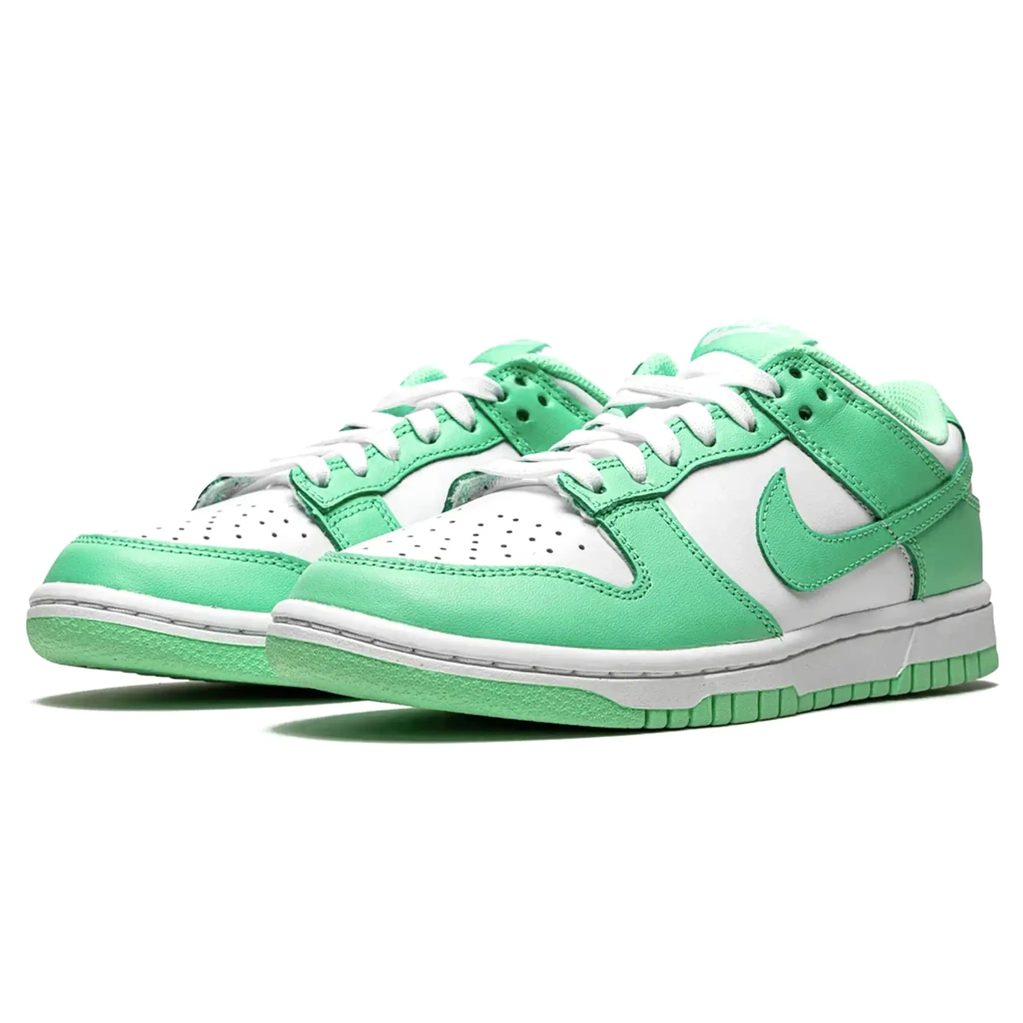 Nike Dunk Low Green Glow (W)