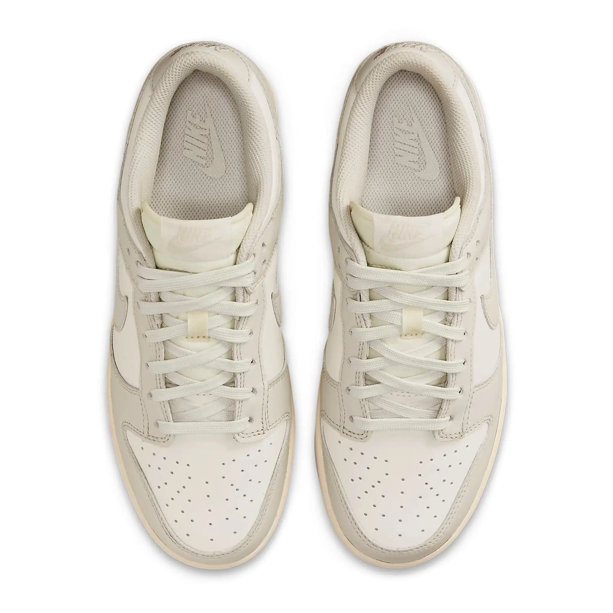 Nike Dunk Low Sail Light Bone (W)