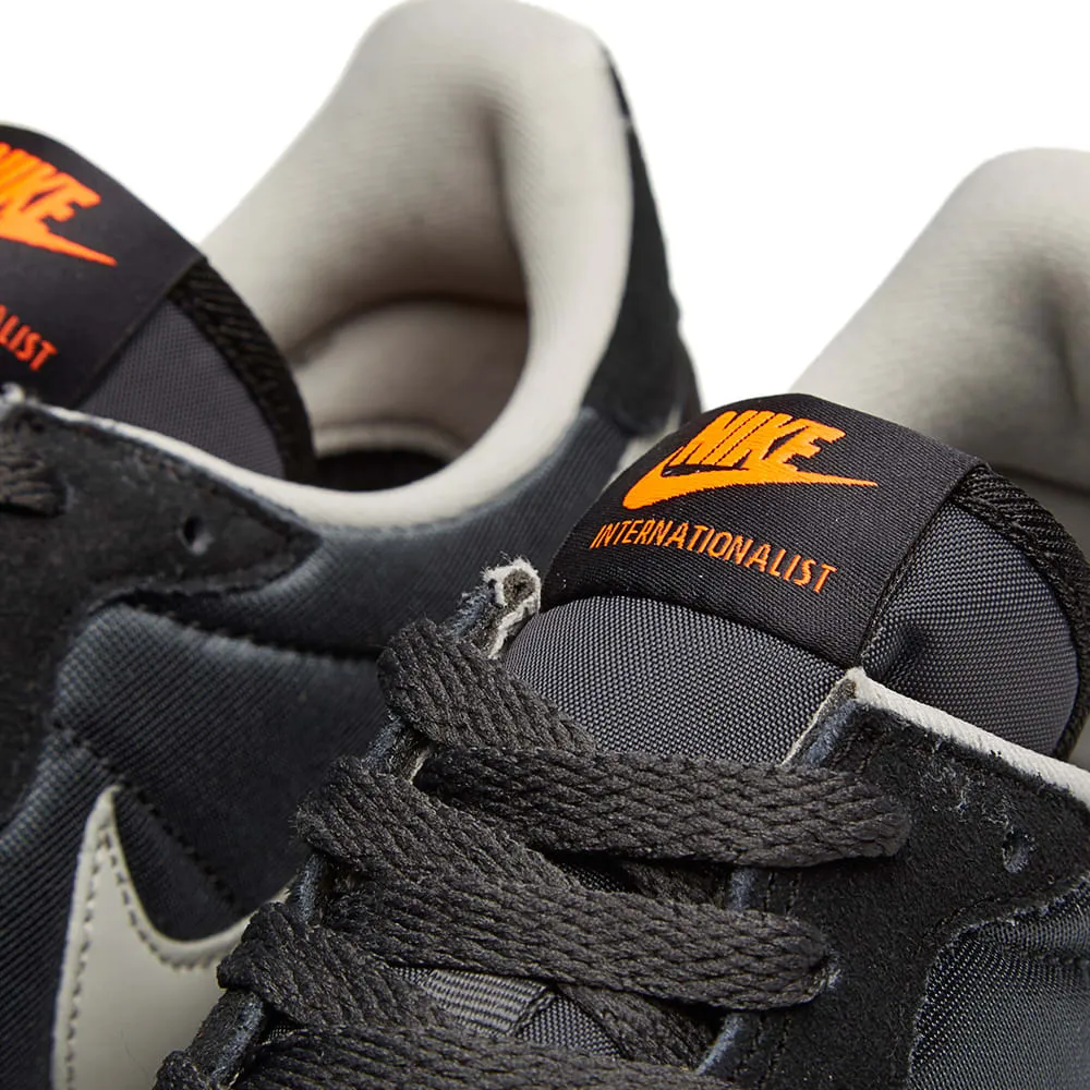 Nike InternationalistAnthracite, Granite & Black