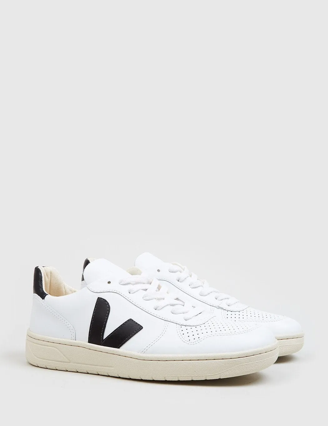 Veja V-10 Leather Trainers - Extra White/Black