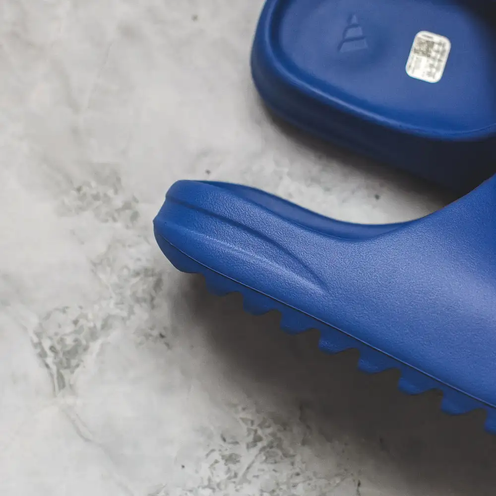 Yeezy Slide Azure