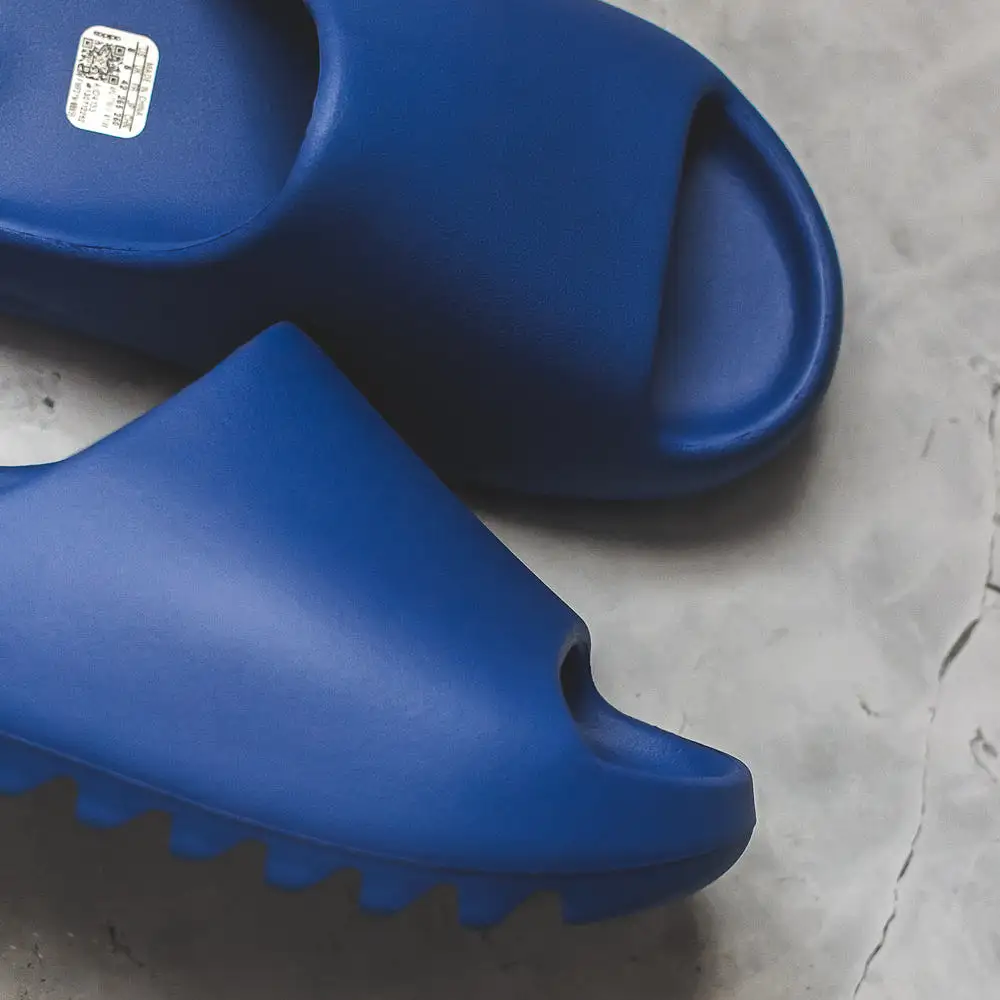 Yeezy Slide Azure