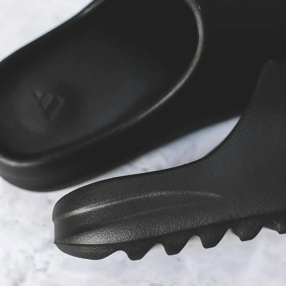 Yeezy Slide Onyx